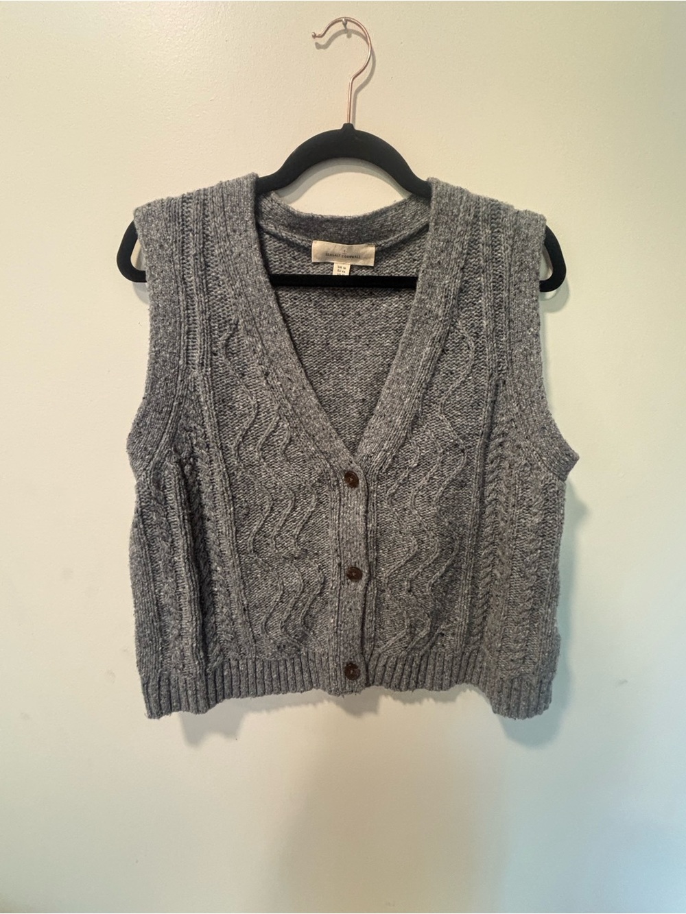 Cable Knit Button-Front Sweater Vest - Gray